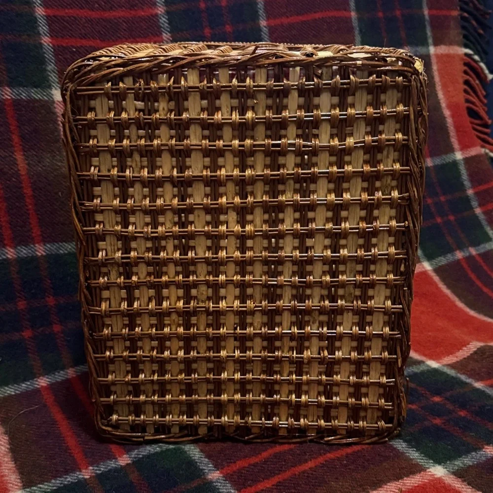N/A stunning wicker